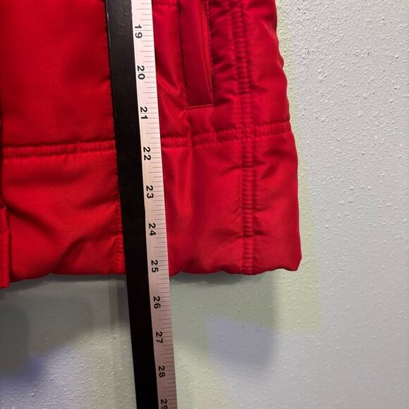 Tulle Women’s Red Cinched Waisted Quilted Vest Size Small - Picture 12 of 12